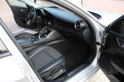 Alfa Romeo Giulia 2.2 Turbodiesel 150 CV AT8 Super (14)