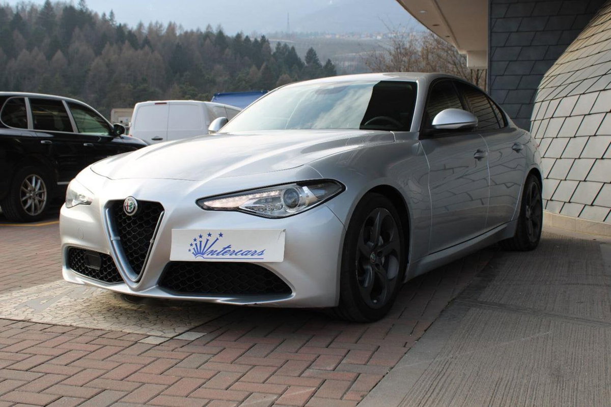 Alfa Romeo Giulia 2.2 Turbodiesel 150 CV AT8 Super (4)