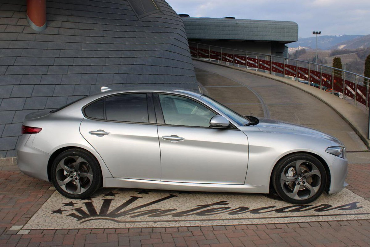 Alfa Romeo Giulia 2.2 Turbodiesel 150 CV AT8 Super (6)