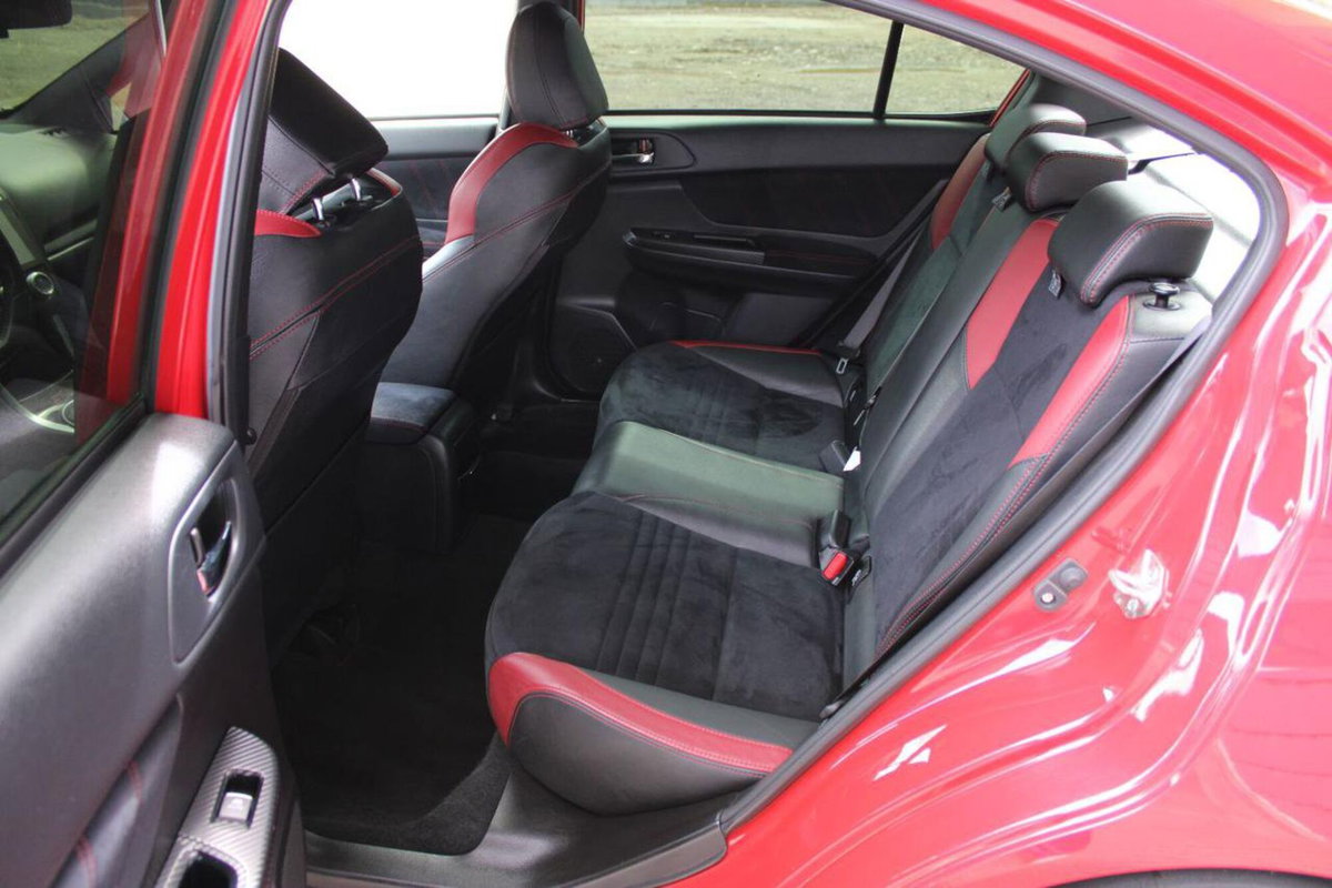 Subaru WRX STI 2.5 (11)
