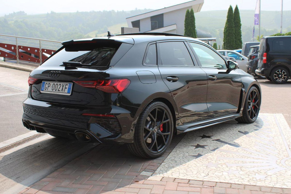 Audi A3 Sportback 40 TFSI quattro S tronic S line edition (6)