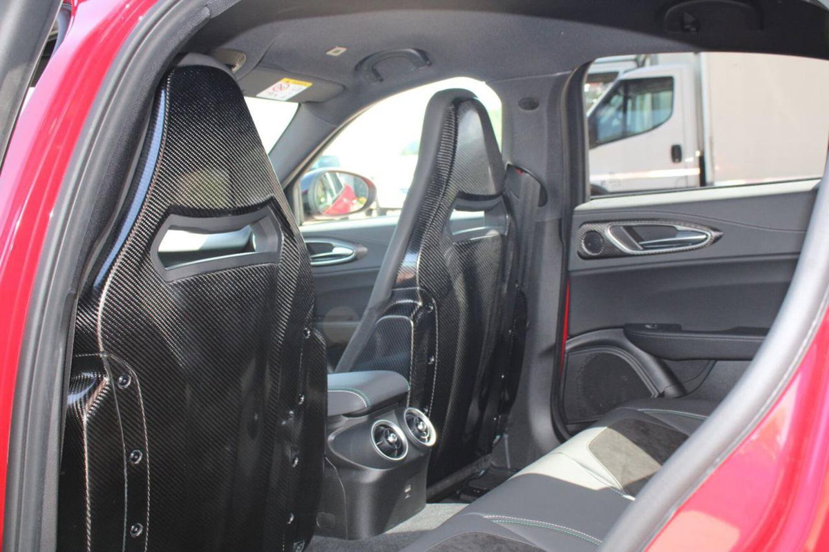 Alfa Romeo Giulia 2.9 V6 Quadrifoglio Super Sport 520cv auto (15)
