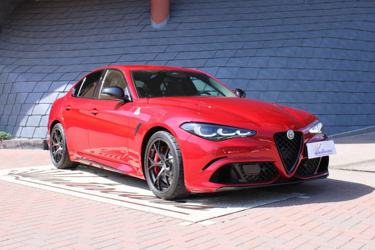Alfa Romeo Giulia 2.9 V6 Quadrifoglio Super Sport 520cv auto (2)