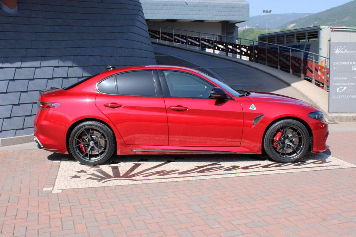 Alfa Romeo Giulia 2.9 V6 Quadrifoglio Super Sport 520cv auto (5)