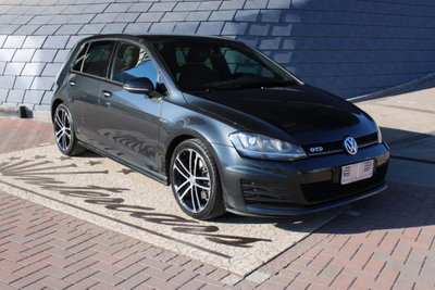 Volkswagen Golf GTD 2.0 TDI DSG 5p. BlueMotion Technology usata