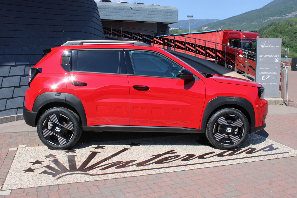 Fiat Grande Panda 1.2 hybrid La Prima 110cv edct (5)