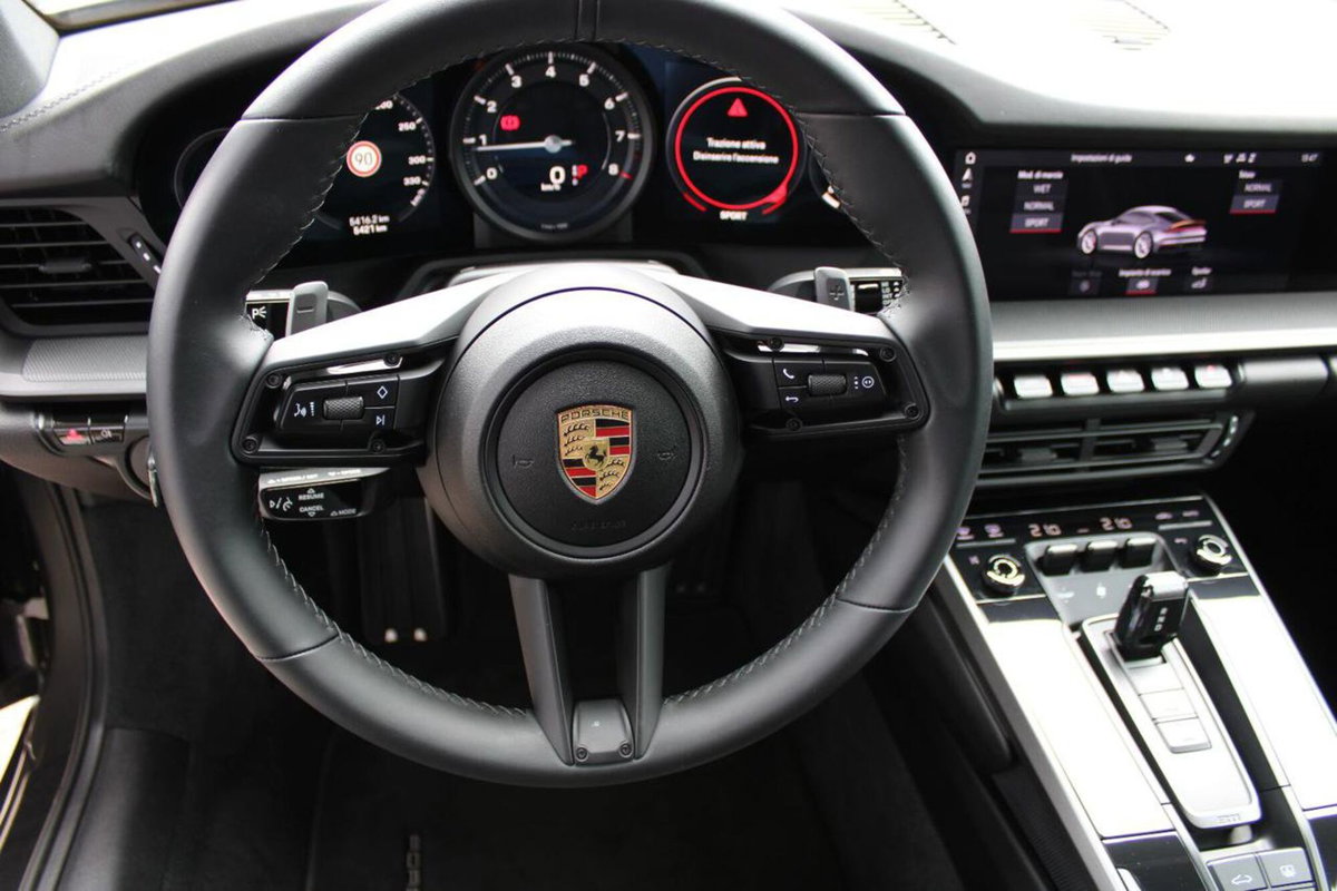 Porsche 911 Coupé Carrera 4S (14)