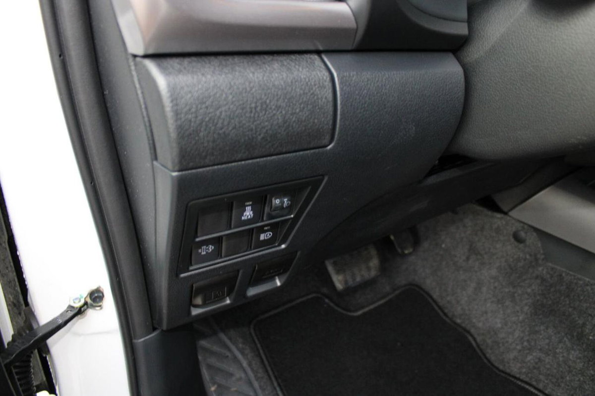 Toyota Hilux 2.D-4D 4WD porte Double Cab Comfort (12)