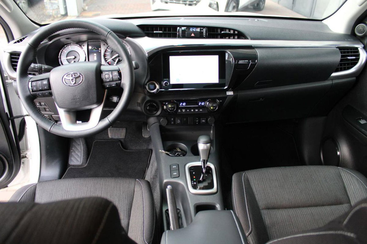Toyota Hilux 2.D-4D 4WD porte Double Cab Comfort (14)
