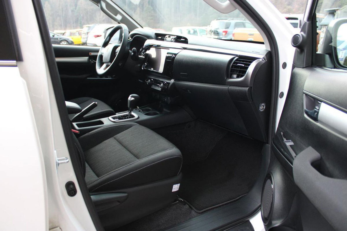 Toyota Hilux 2.D-4D 4WD porte Double Cab Comfort (18)