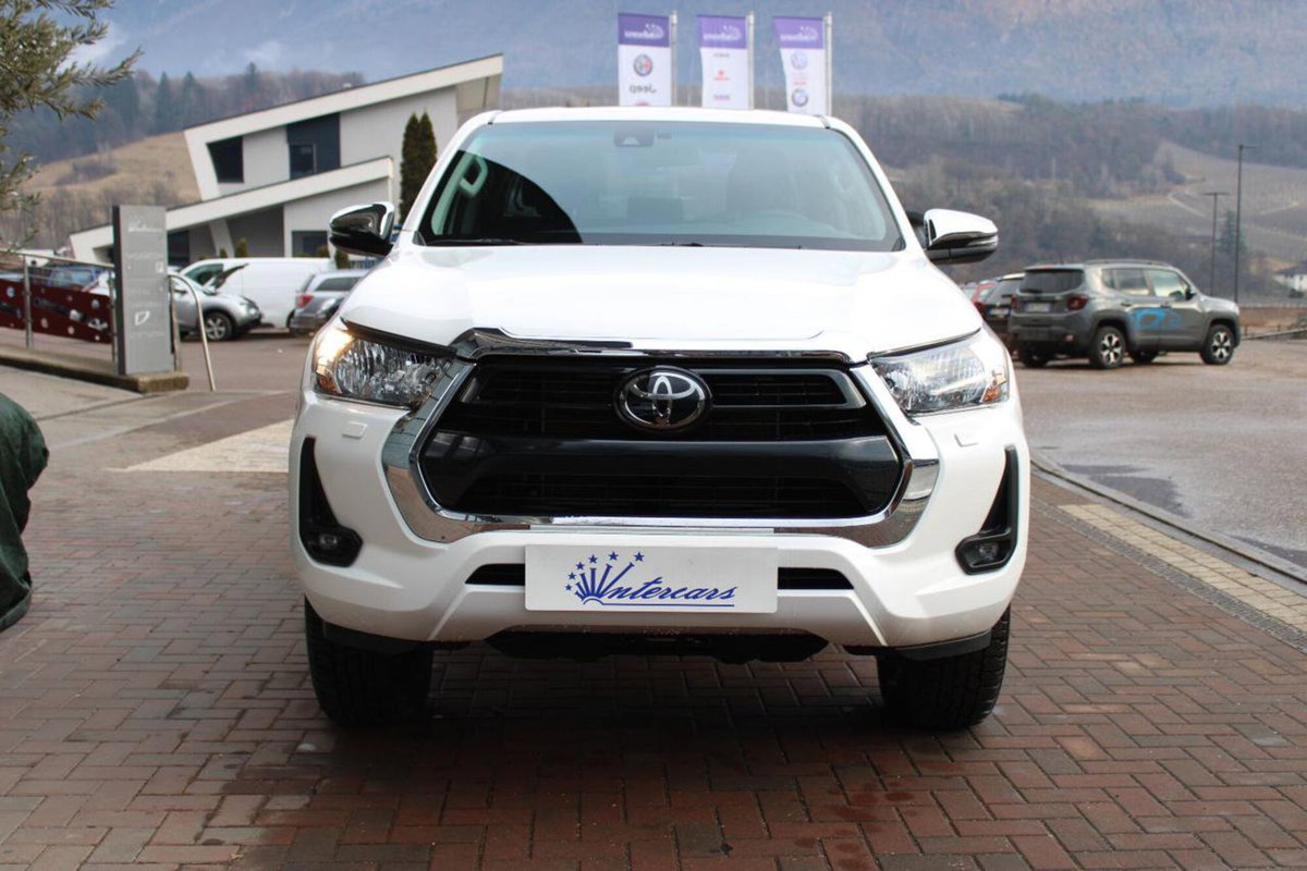 Toyota Hilux 2.D-4D 4WD porte Double Cab Comfort (3)
