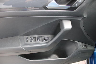 Volkswagen T-Roc 2.0 tdi R-Line 4motion 150cv dsg (9)