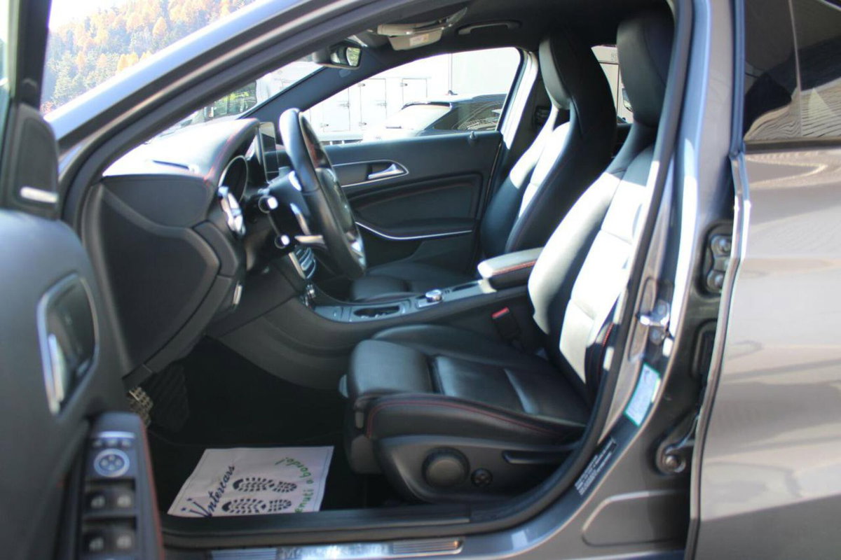 Mercedes-Benz GLA SUV 220 d Automatic 4Matic Premium (11)