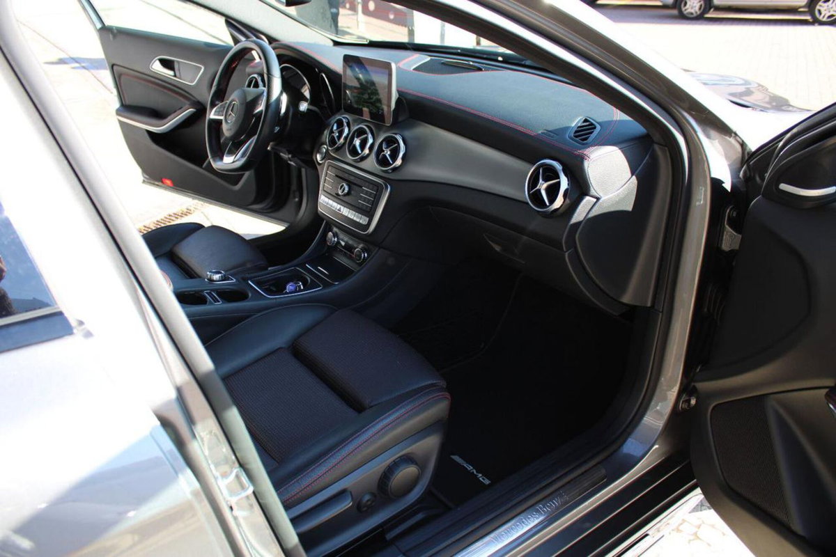 Mercedes-Benz GLA SUV 220 d Automatic 4Matic Premium (18)