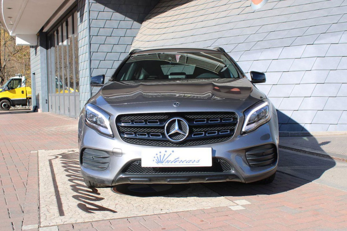 Mercedes-Benz GLA SUV 220 d Automatic 4Matic Premium (3)