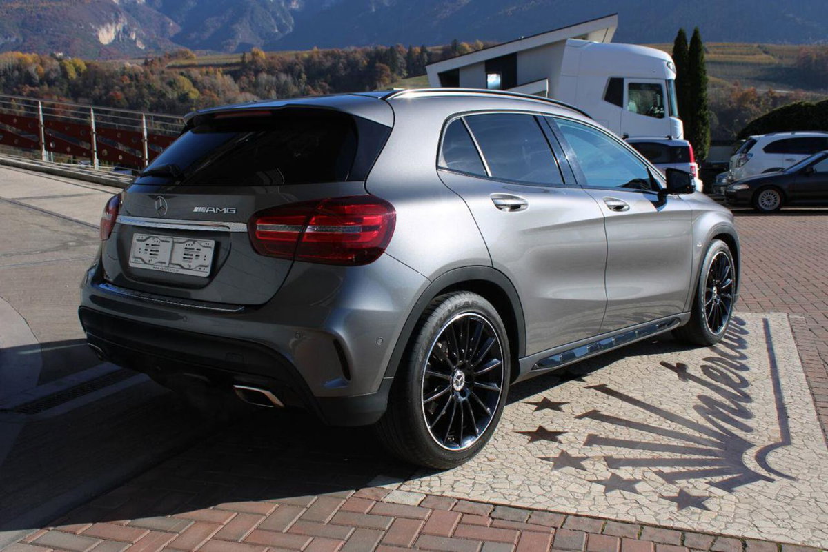 Mercedes-Benz GLA SUV 220 d Automatic 4Matic Premium (7)