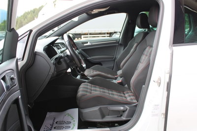 Volkswagen Golf 2.0 TSI GTI DSG (10)