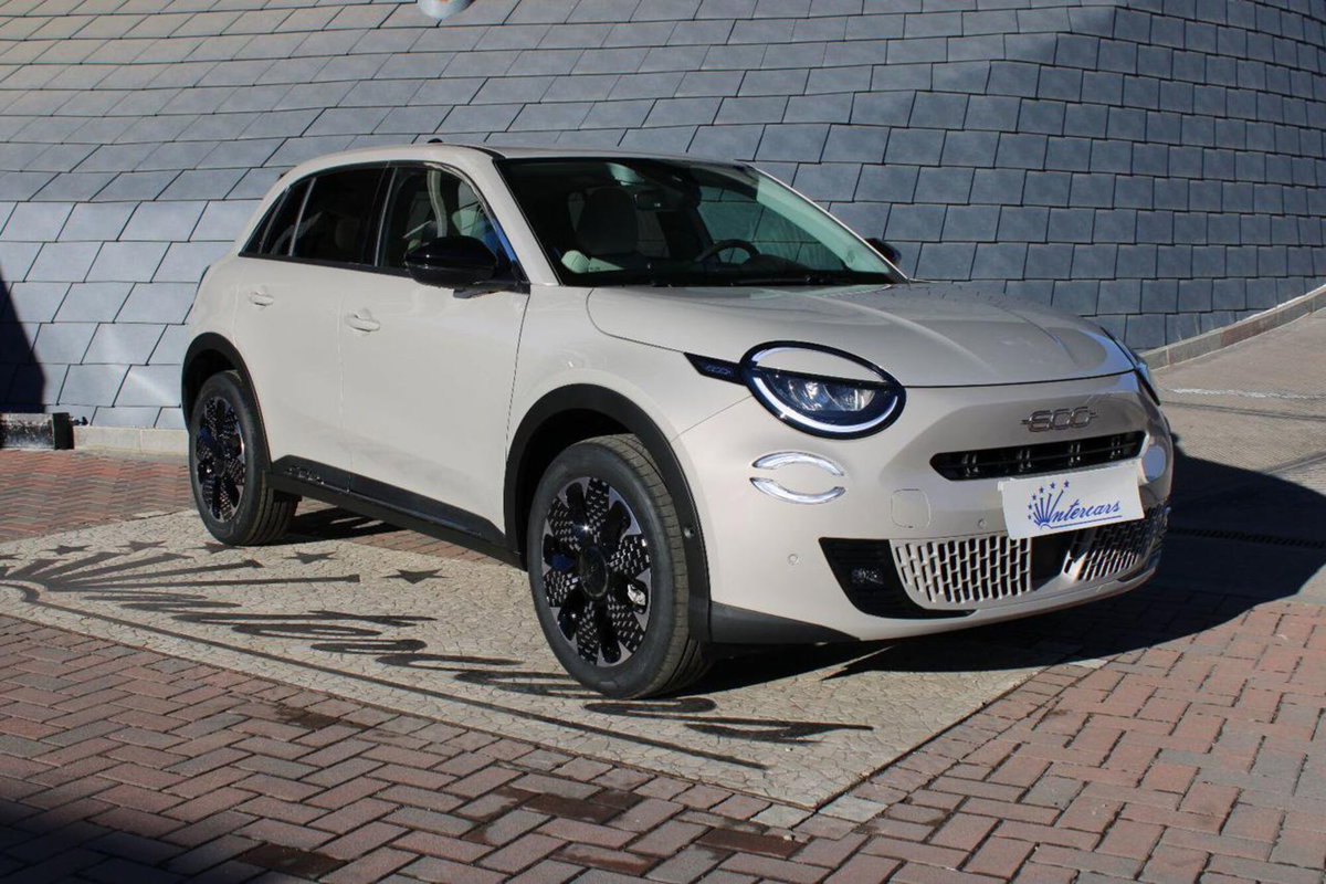 Fiat 600 1.2 hybrid La Prima II 110cv auto