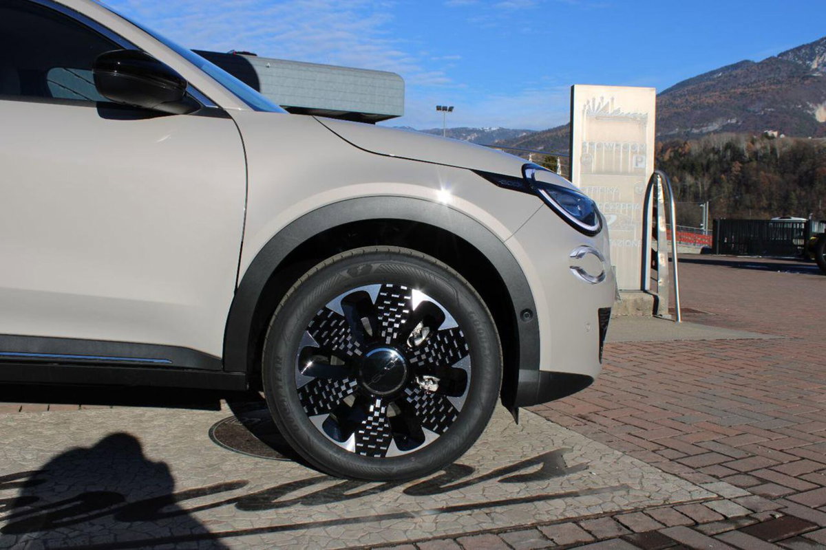 Fiat 600 1.2 hybrid La Prima II 110cv auto (18)