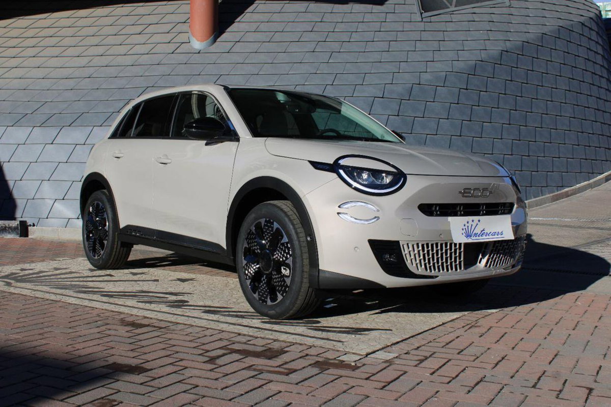 Fiat 600 1.2 hybrid La Prima II 110cv auto (2)