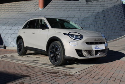 Fiat 600 1.2 hybrid La Prima II 110cv auto (2)