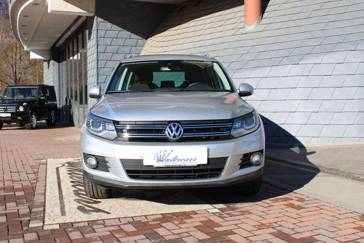 Volkswagen Tiguan 2.0 TDI DPF 4MOTION DSG R-Line (3)