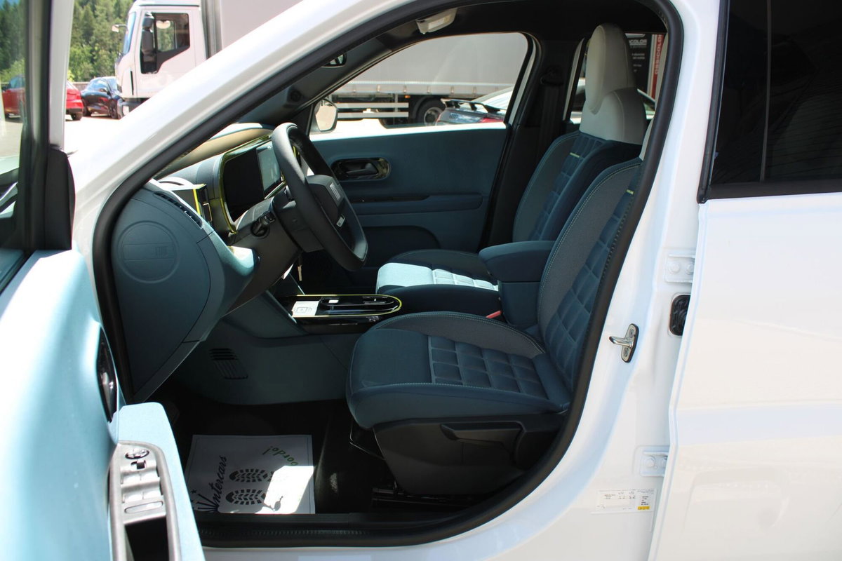Fiat Grande Panda 1.2 hybrid La Prima 110cv edct (9)