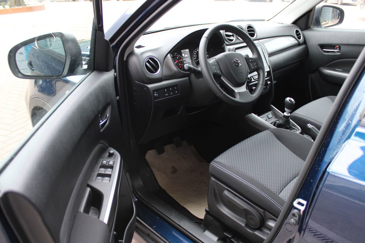 Suzuki Vitara 1.4 Hybrid 4WD AllGrip Easy Cool (8)
