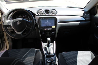 Suzuki Vitara 1.4h Starview 4wd allgrip 110cv at (11)