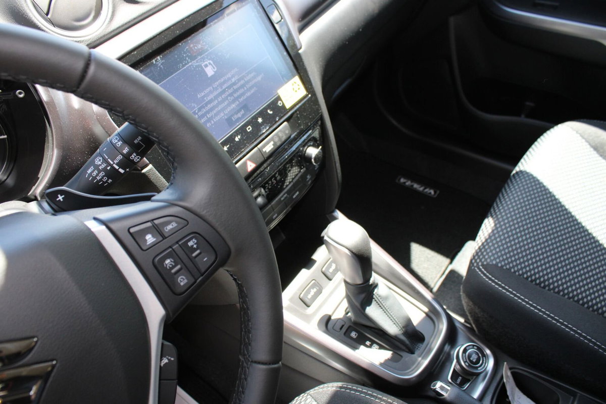 Suzuki Vitara 1.4h Starview 4wd allgrip 110cv at (12)