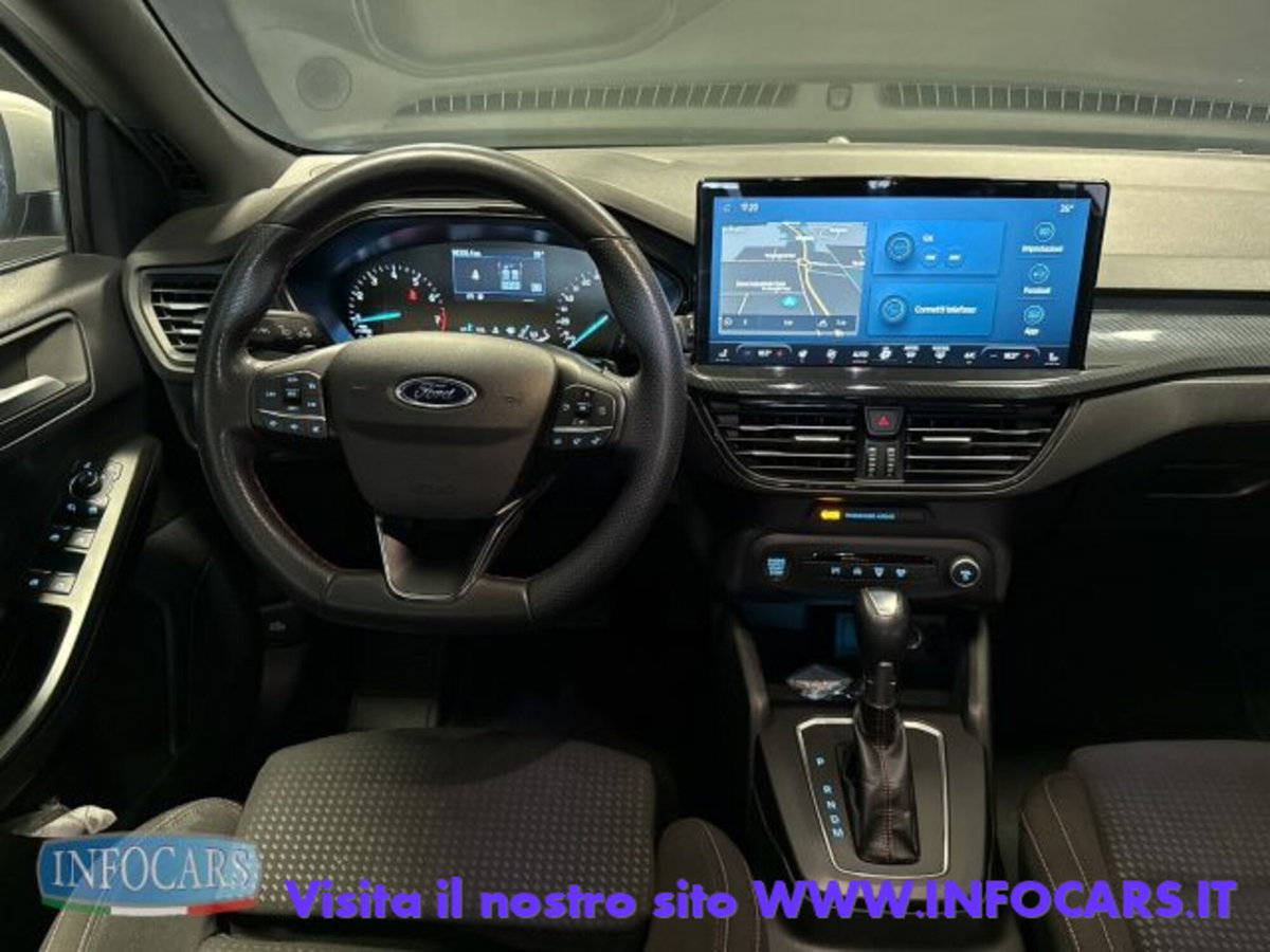 Ford Focus Station Wagon 1.0 EcoBoost Hybrid 155 CV SW ST-Line (10)