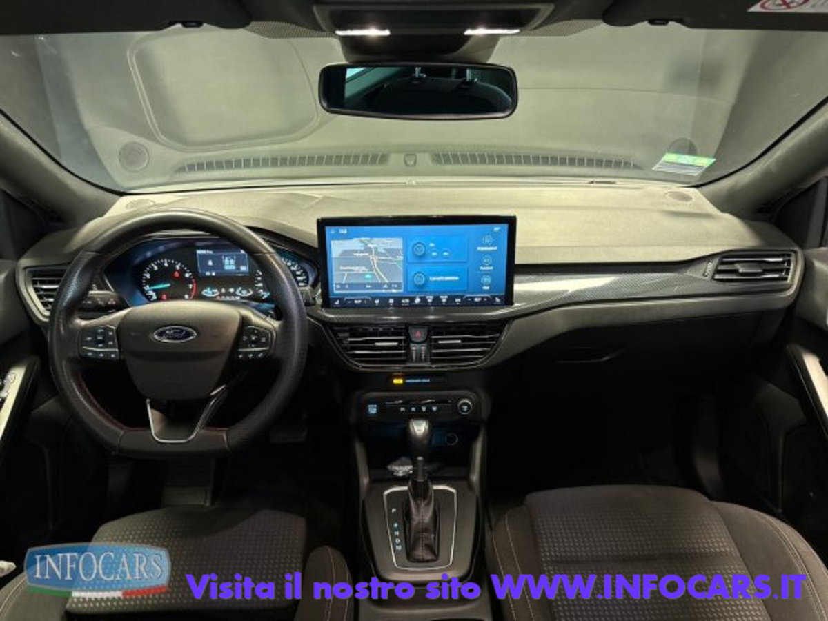Ford Focus Station Wagon 1.0 EcoBoost Hybrid 155 CV SW ST-Line (11)