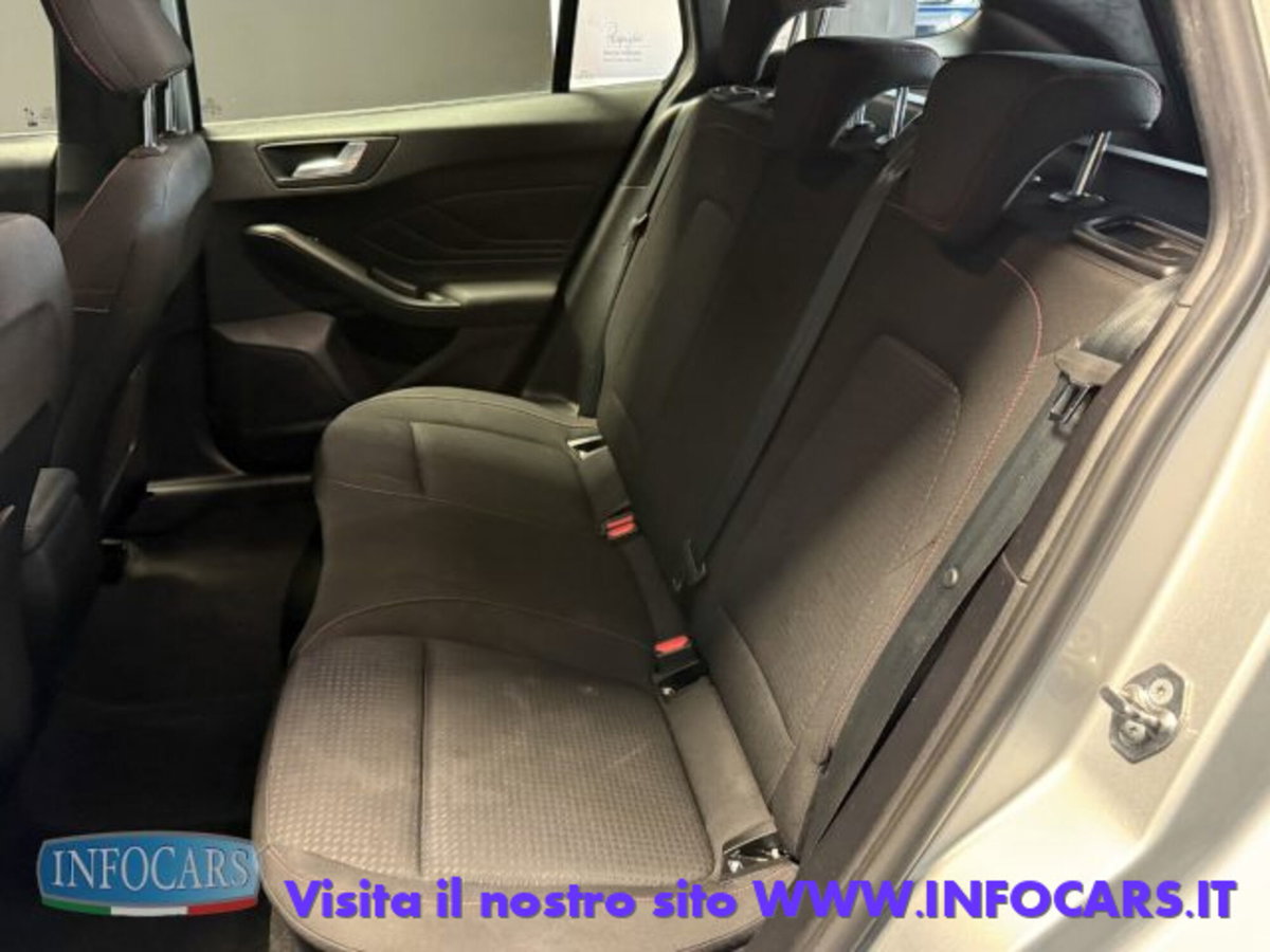 Ford Focus Station Wagon 1.0 EcoBoost Hybrid 155 CV SW ST-Line (7)
