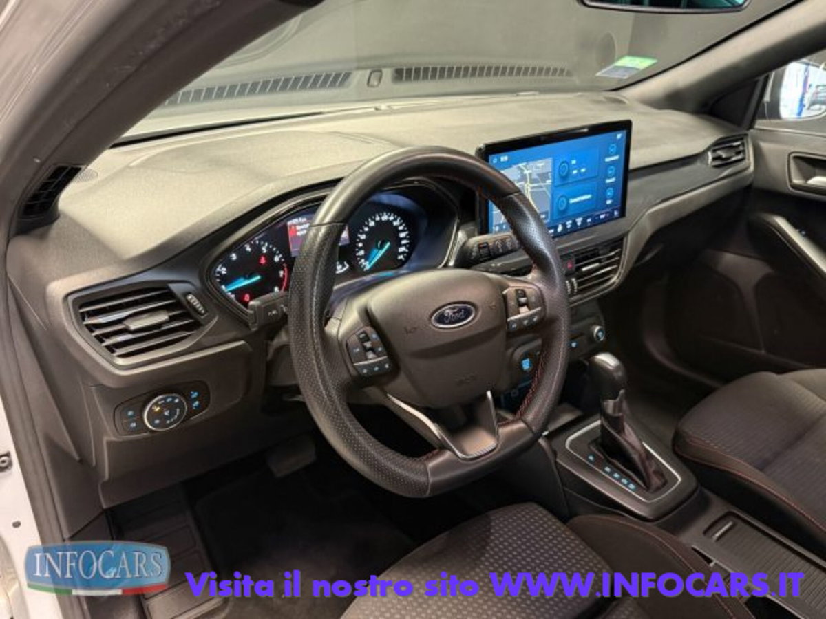 Ford Focus Station Wagon 1.0 EcoBoost Hybrid 155 CV SW ST-Line (9)