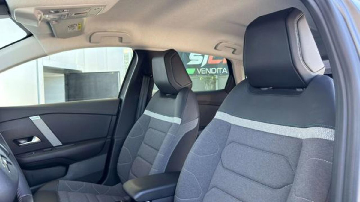 Citroen C4 BlueHDi 130 S&S EAT8 Shine (17)