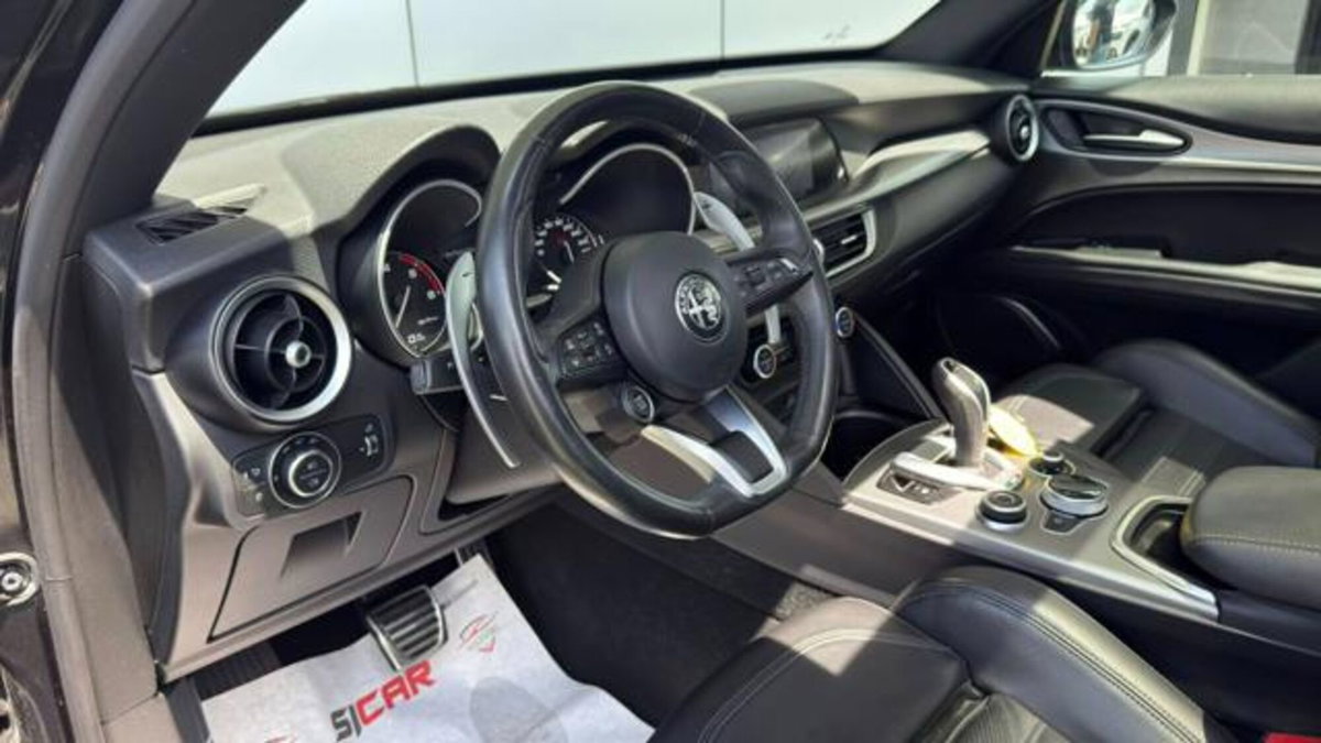 Alfa Romeo Stelvio Stelvio 2.2 Turbodiesel 210 CV AT8 Q4 Veloce (10)