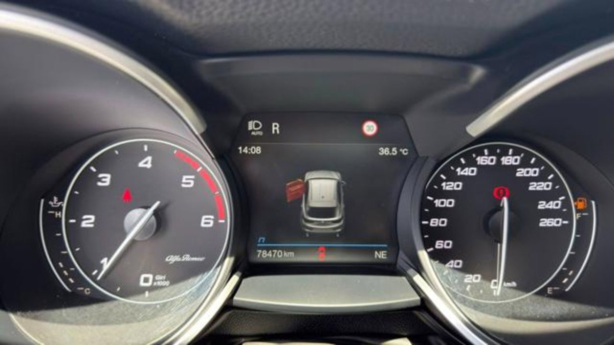 Alfa Romeo Stelvio Stelvio 2.2 Turbodiesel 210 CV AT8 Q4 Veloce (13)