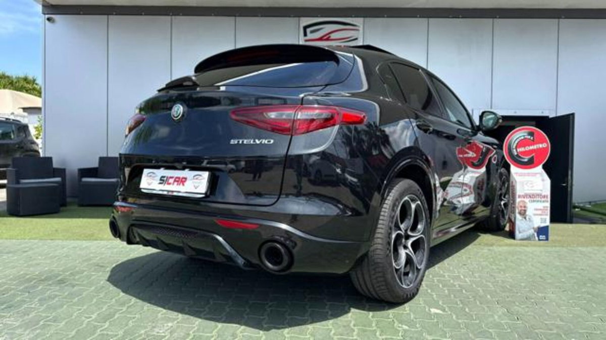 Alfa Romeo Stelvio Stelvio 2.2 Turbodiesel 210 CV AT8 Q4 Veloce (8)