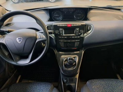 Lancia Ypsilon 1.0 FireFly 5 porte S&S Hybrid Gold Plus (16)