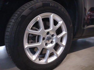 Jeep Renegade 1.6 Mjt 130 CV S (18)