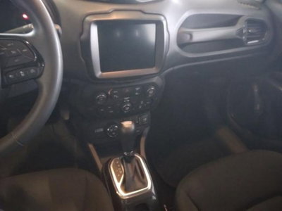 Jeep Renegade 1.6 Mjt 130 CV S (8)