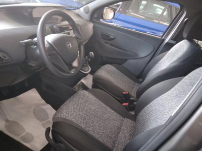 Lancia Ypsilon 1.0 FireFly 5 porte S&S Hybrid Silver Plus (8)