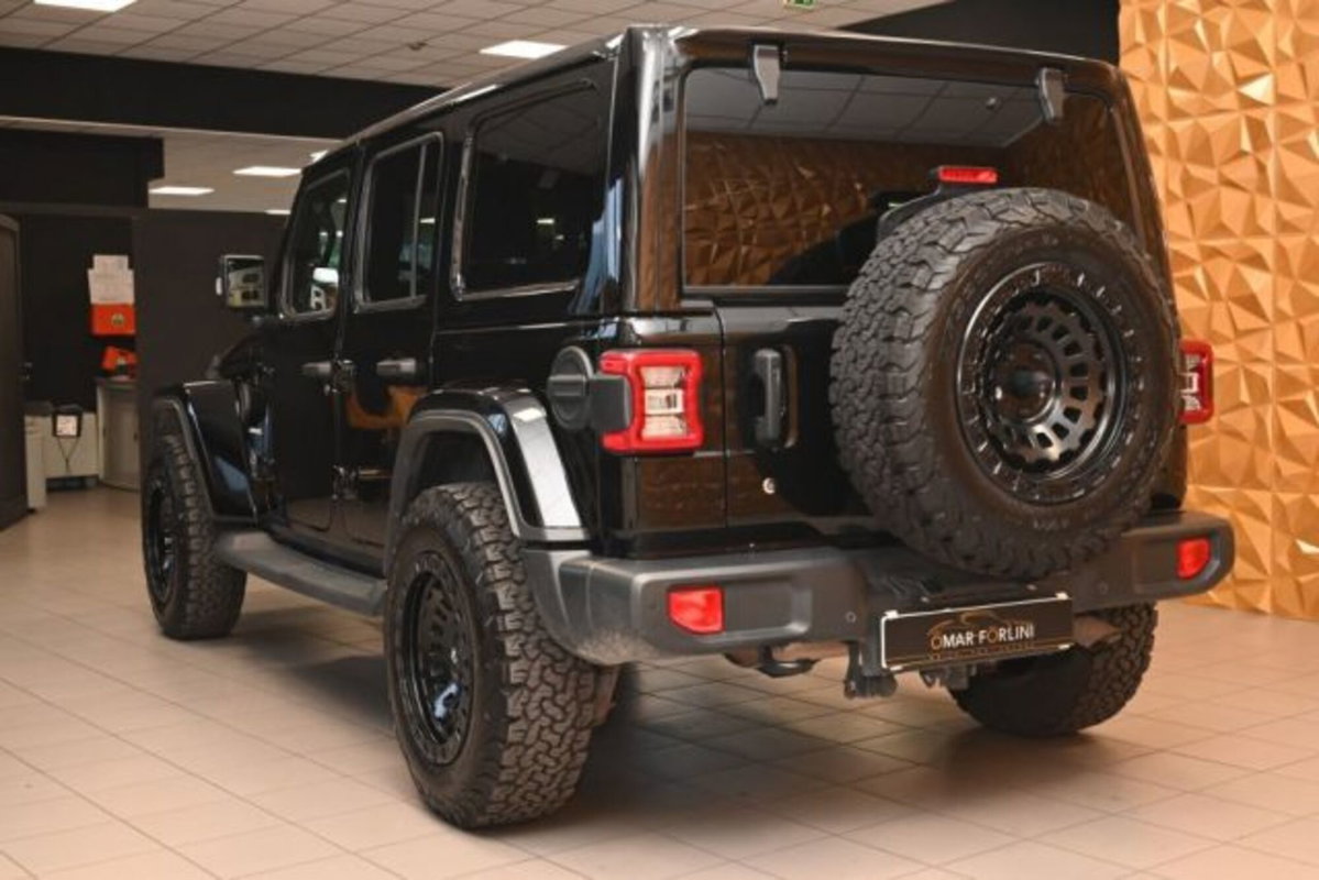 Jeep Wrangler Unlimited 2.0 Turbo Sahara (3)