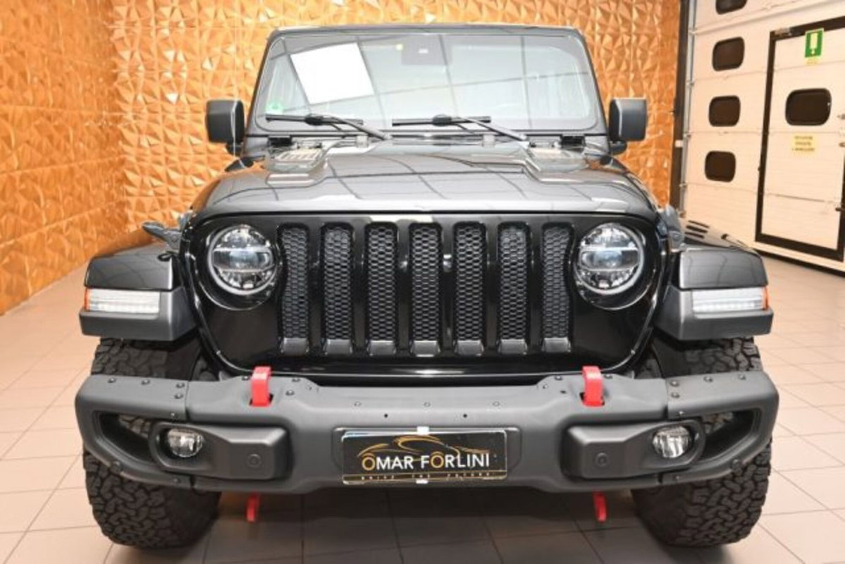 Jeep Wrangler Unlimited 2.0 Turbo Sahara (5)