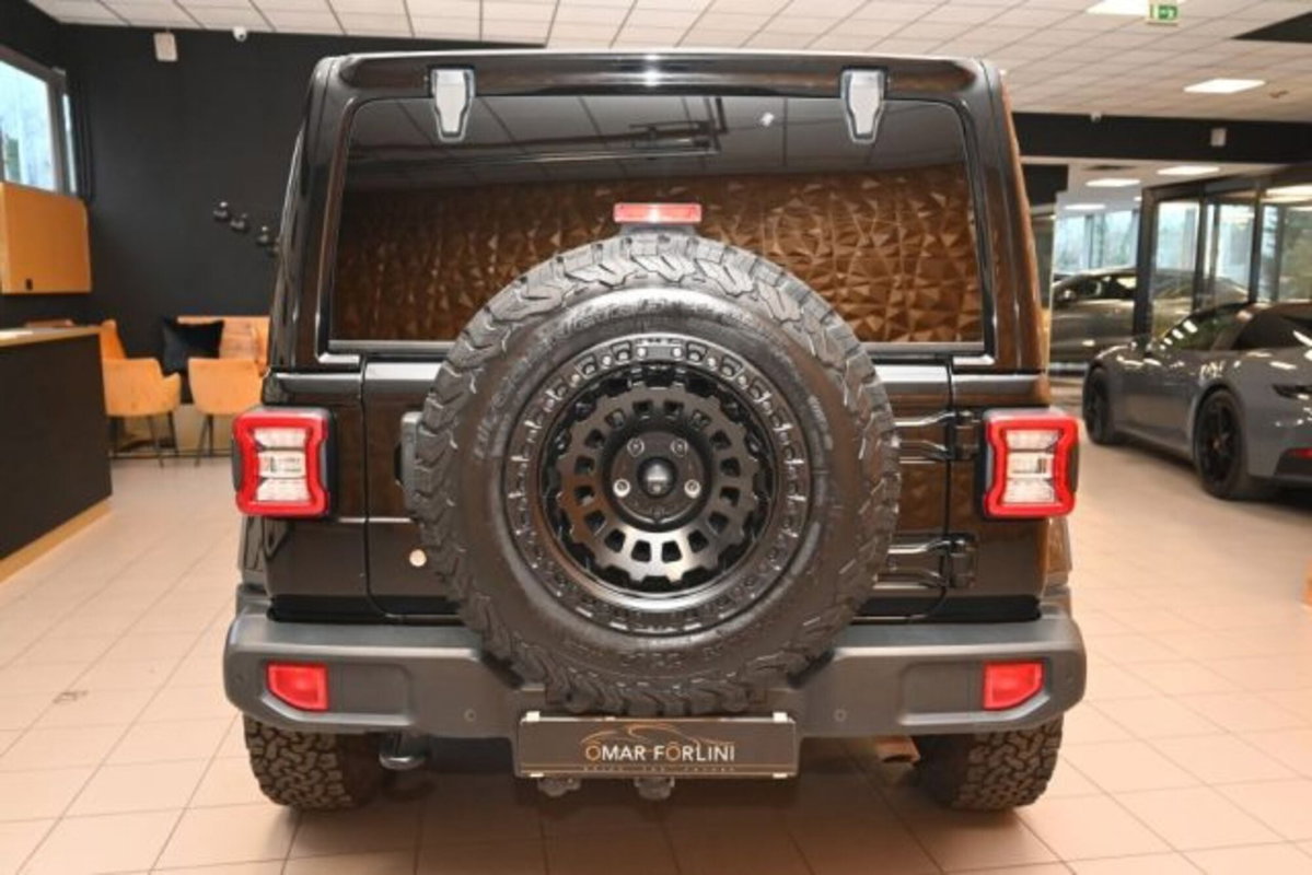 Jeep Wrangler Unlimited 2.0 Turbo Sahara (6)