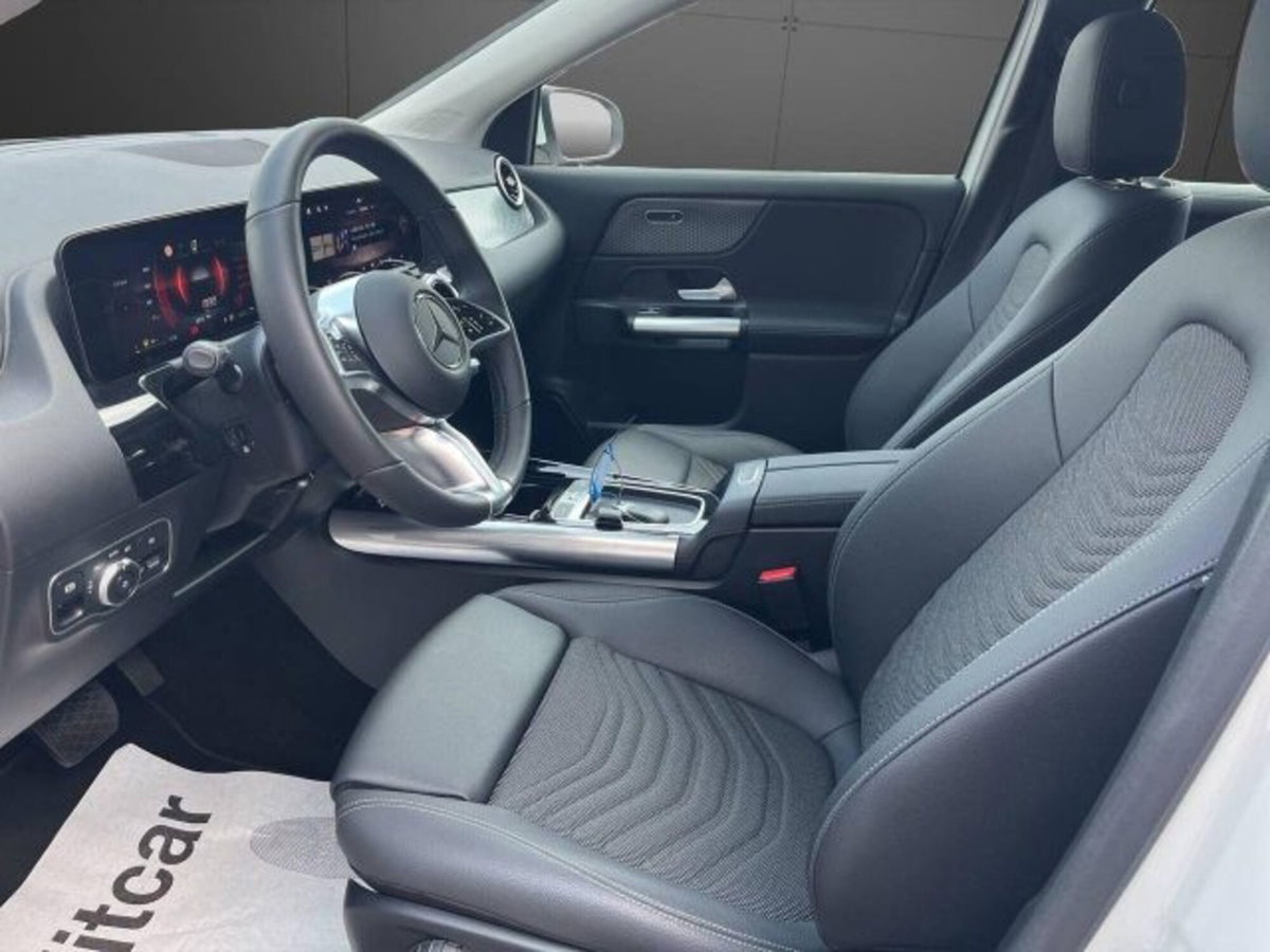 Mercedes-Benz GLA SUV 180 Progressive Advanced Plus auto (13)