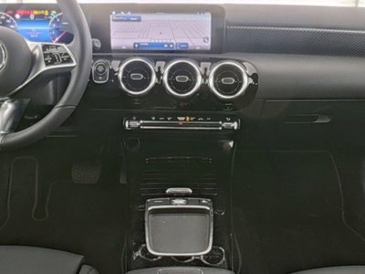 Mercedes-Benz Classe A Sedan 180 Progressive Advanced Plus auto (5)