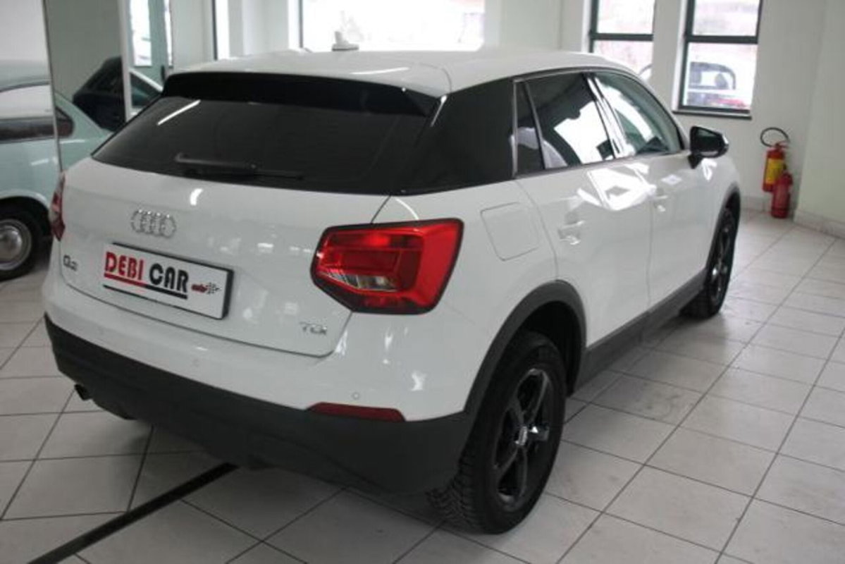 Audi Q2 Q2 2.0 TDI quattro S tronic S line Edition (6)