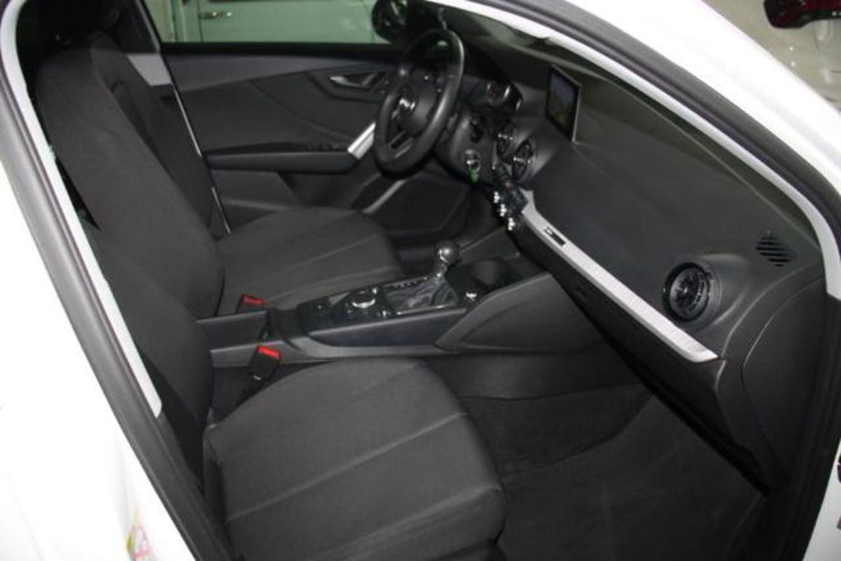 Audi Q2 Q2 2.0 TDI quattro S tronic S line Edition (7)