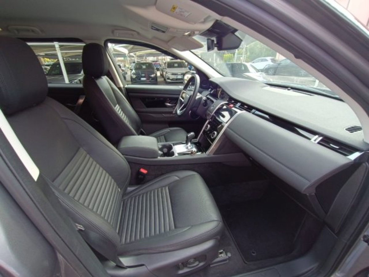 Land Rover Discovery Sport 1.5 I3 PHEV 309 CV AWD Auto SE (12)